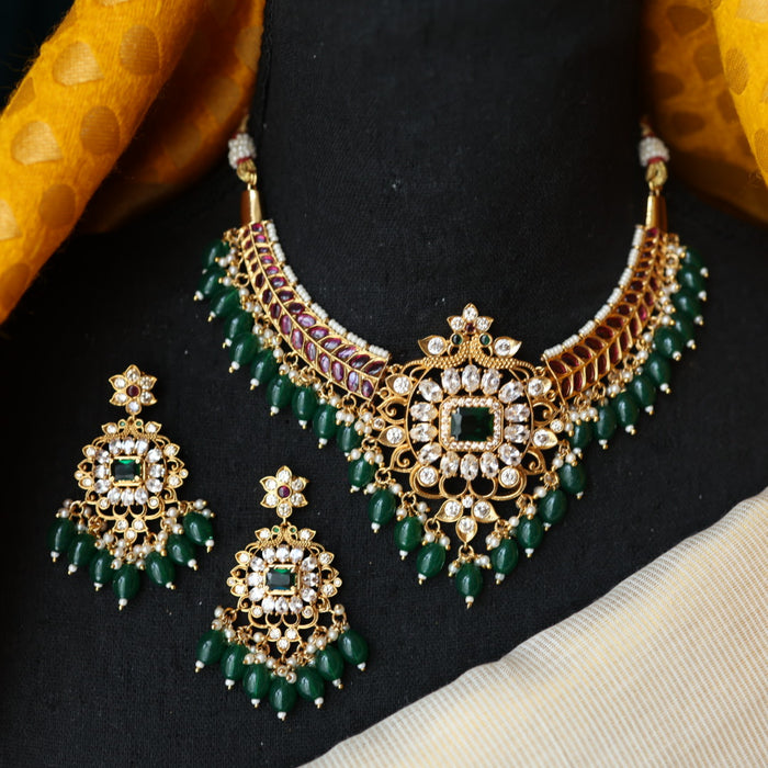 Antique green bead short necklace and earrings SS116789