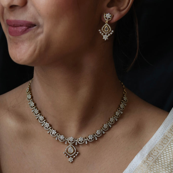 Antique white stone short necklace with earrings TTS423