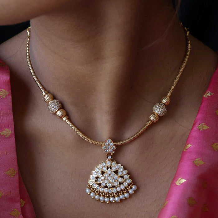 Heritage gold plated short necklace H0230