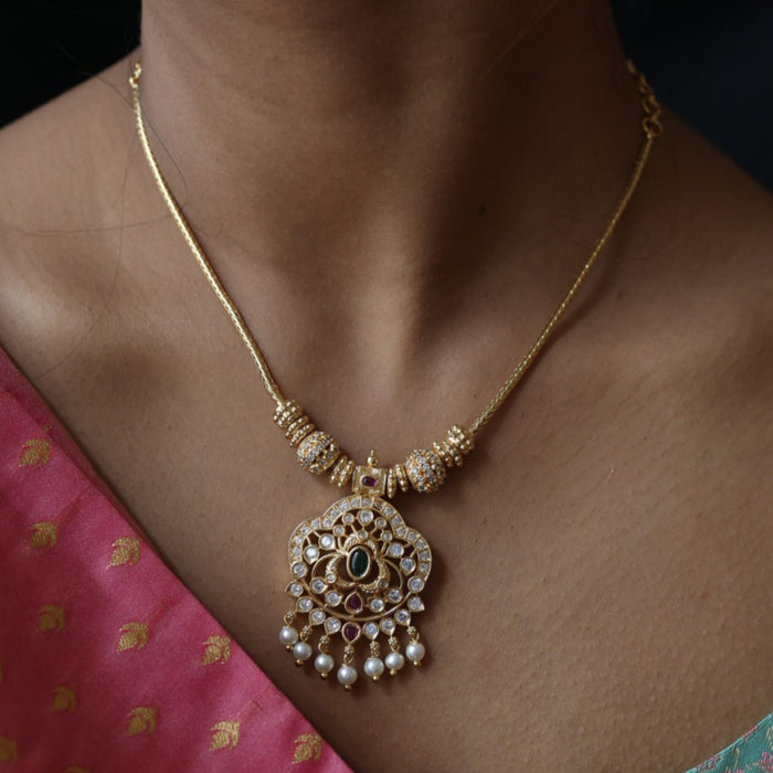 Heritage gold plated short necklace H0234