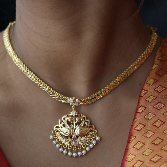 Heritage gold plated short necklace H0261