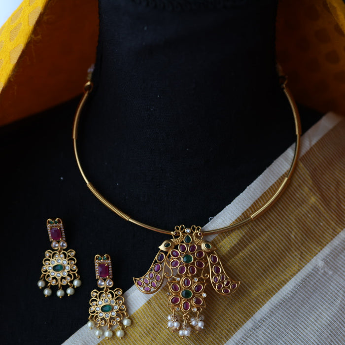 Antique short necklace with earrings C567