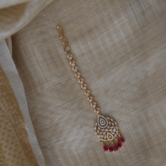 Heritage gold plated ruby white stone tikka TH9022