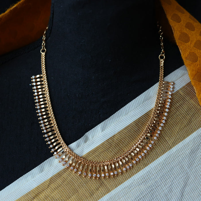Heritage gold plated white stone short necklace H580