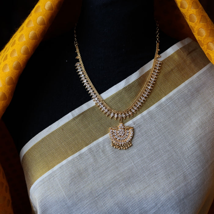Heritage gold plated short necklace H335