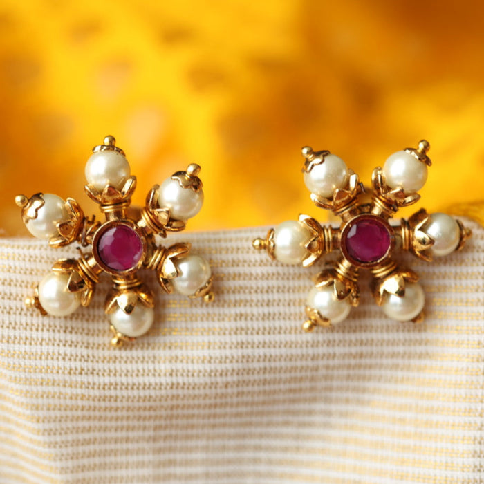 Antique gold studd earrings AS144
