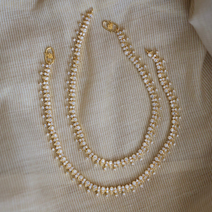 Heritage gold white stone traditional payal HAN121