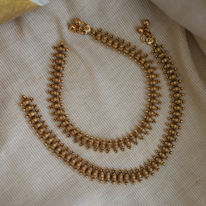 Antique gold traditional payal AN9544