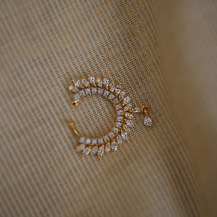 Heritage white stone gold plated nosering HN00124