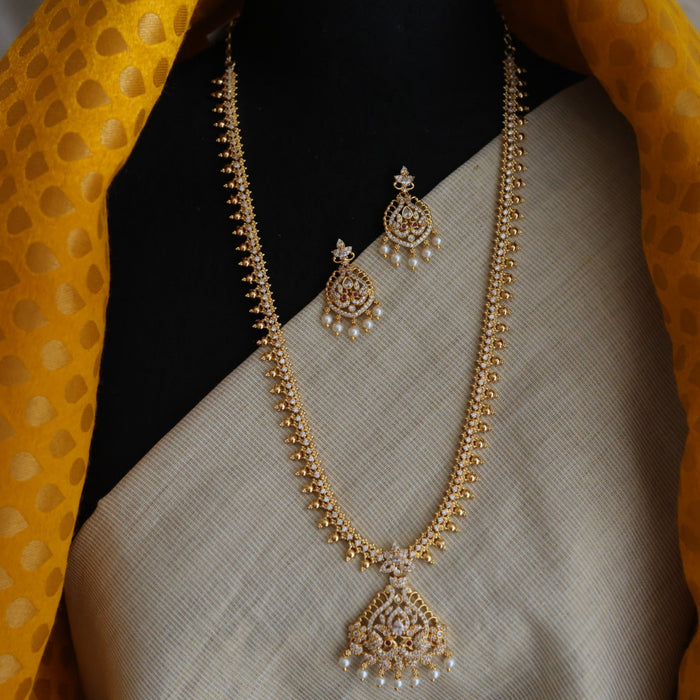 Heritage gold plated white stone long necklace with earrings HL5803