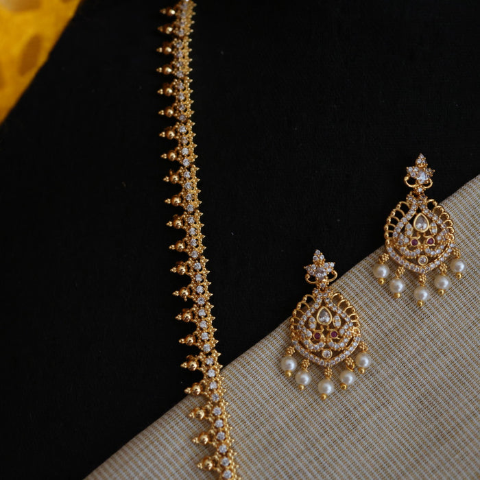 Heritage gold plated white stone long necklace with earrings HL5803