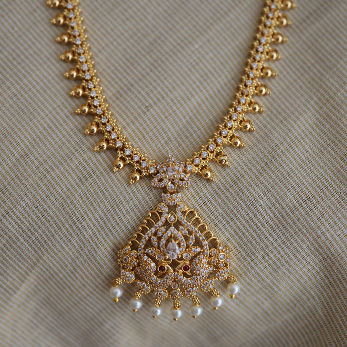 Heritage gold plated white stone long necklace with earrings HL5803