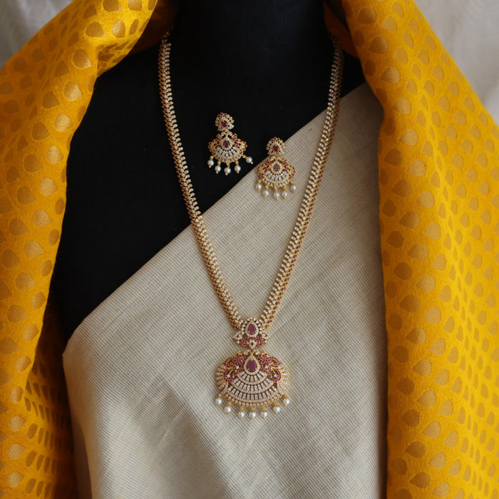 Heritage gold plated white stone long necklace with earrings HL58034