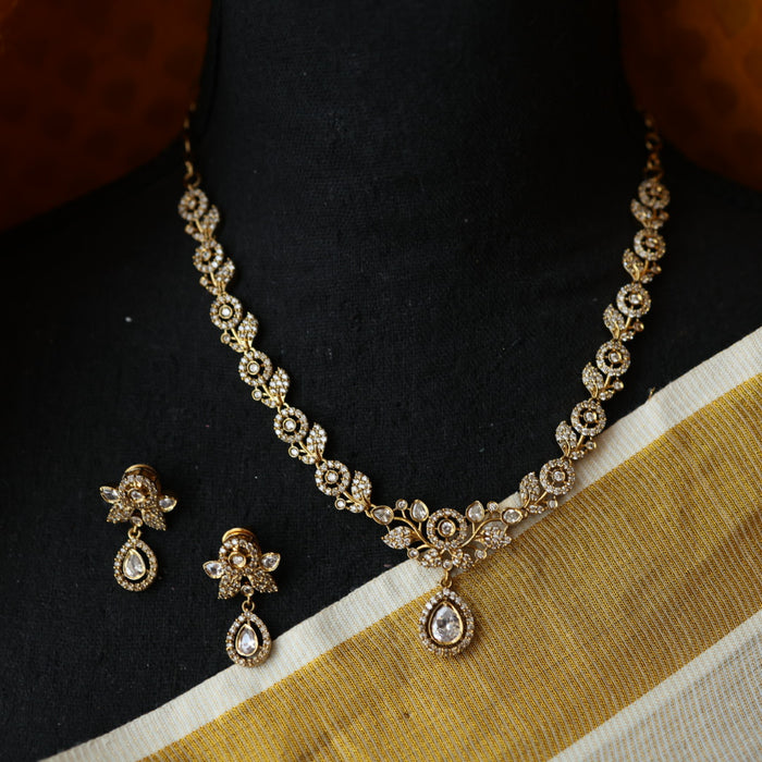 Antique white stone short necklace with earrings TTS46024