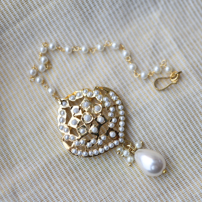 Heritage gold plated pearl maang tikka TH347