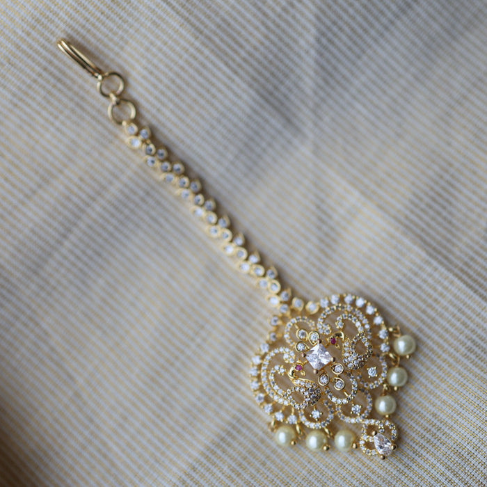 Heritage gold plated white stone tikka TH25778