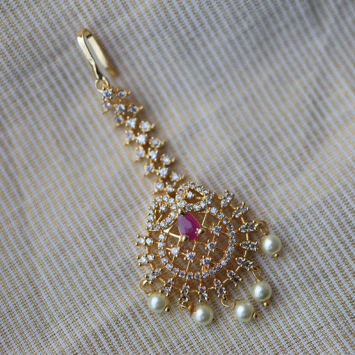 Heritage gold plated white and ruby stone tikka TH2579