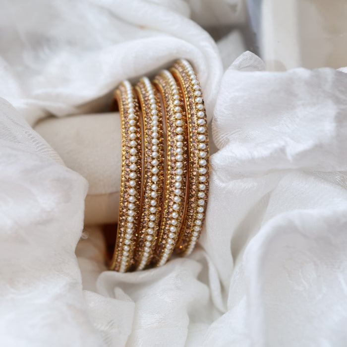 Antique bangle - open type- one size 56779