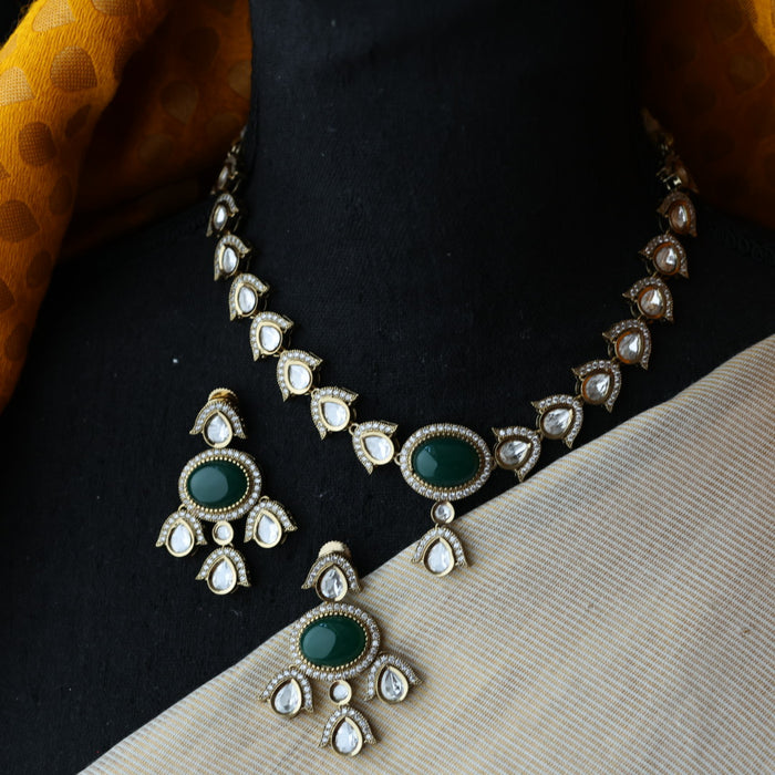 Trendy green stone necklace and earrings TG4234