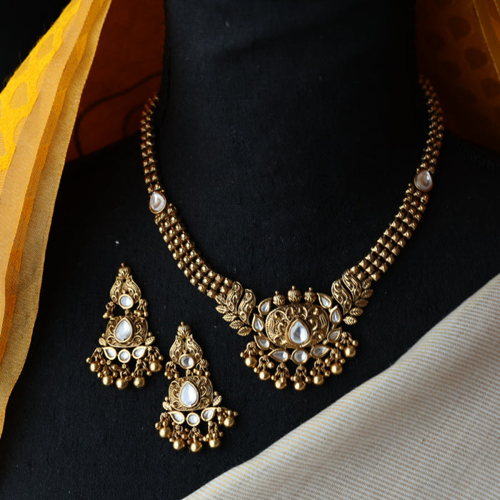 Antique white stone short necklace with earrings SS113458