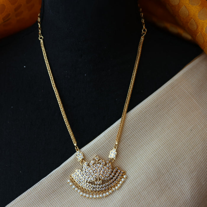 Heritage gold plated white stone padakam short necklace H6891