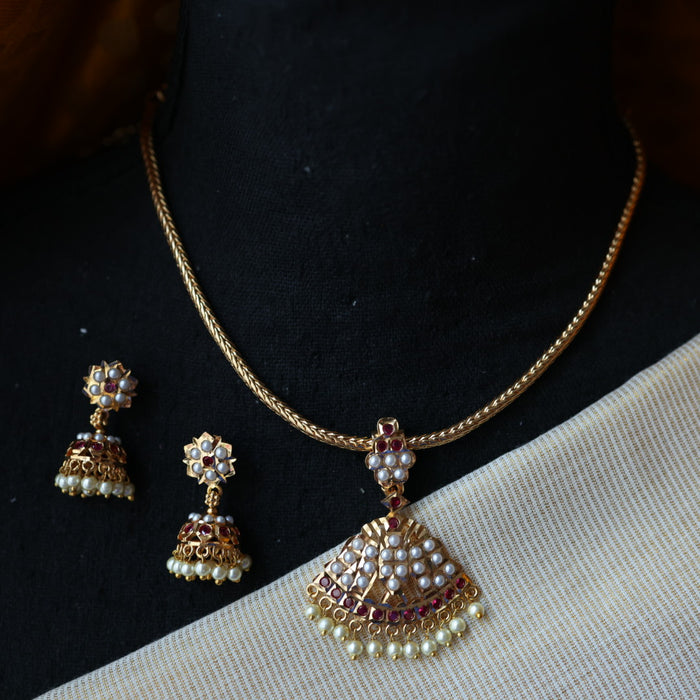 Heritage gold plated short necklace with earrings H688