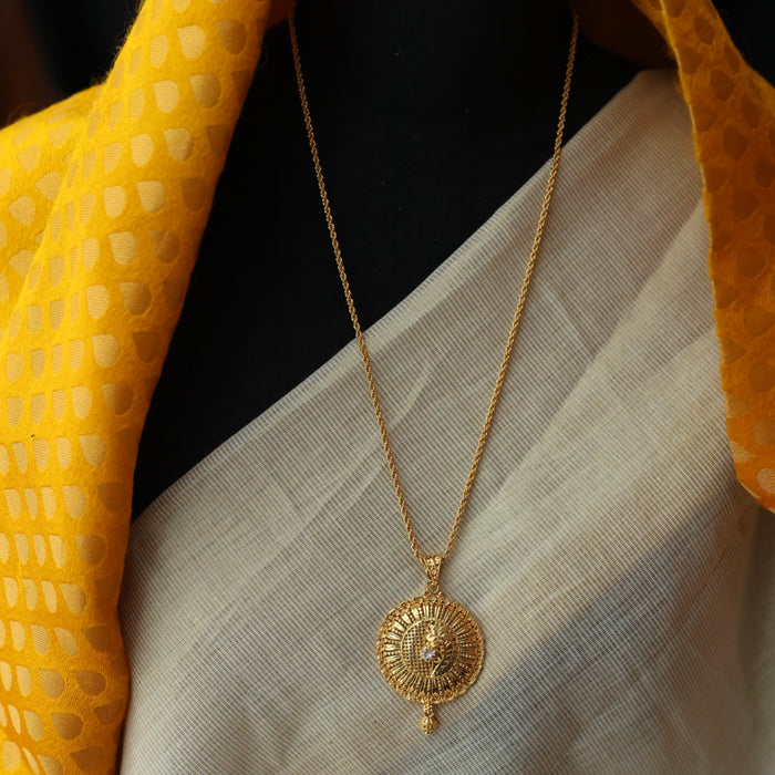 Heritage gold plated padakam long chain HC7611
