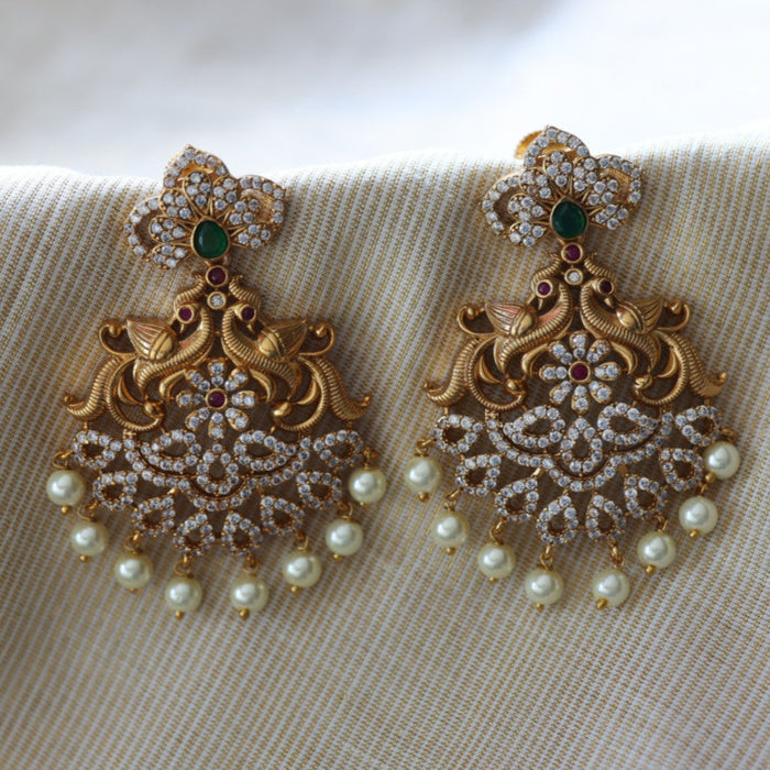 Antique pearl design flat earrings AD430