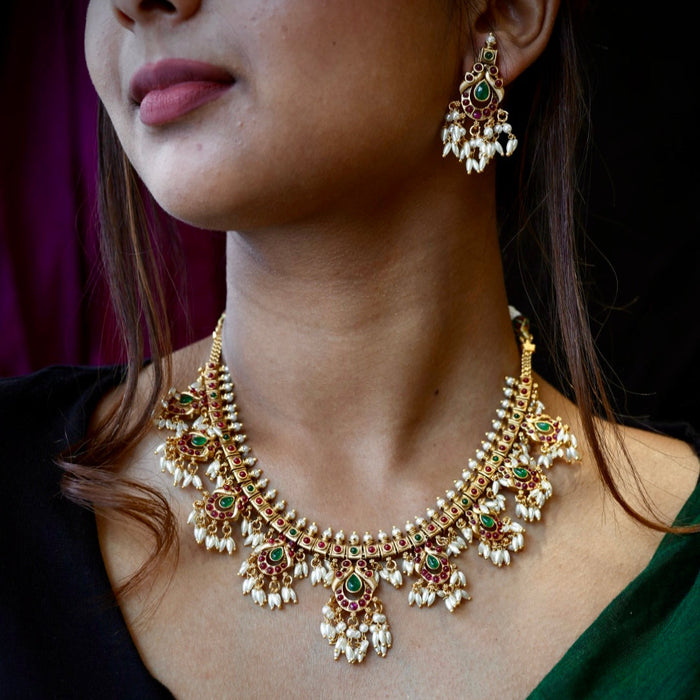 Antique pearl short necklace with earrings SS11016
