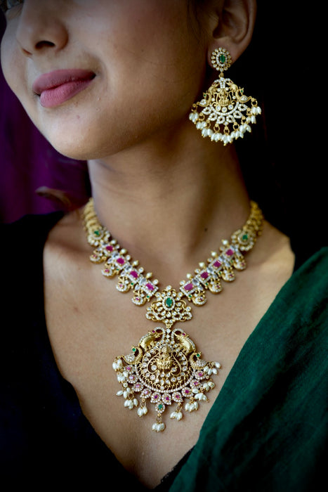 Antique short necklace and earrings  SS11345