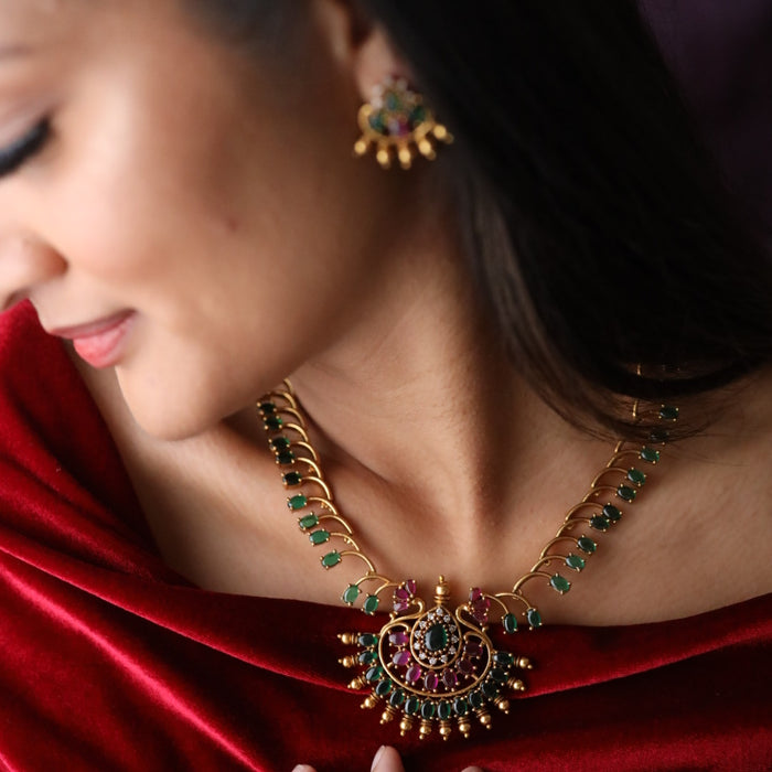 Antique green stone short necklace with earrings 148972