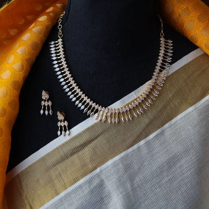 Heritage gold plated white stone short necklace earrings TTH10145