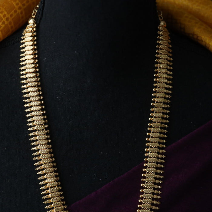 Clearance Heritage gold plated long necklace 16455