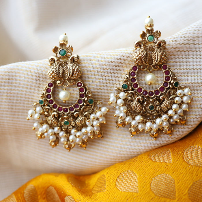 Antique gold and pearl drop earrings AD0010