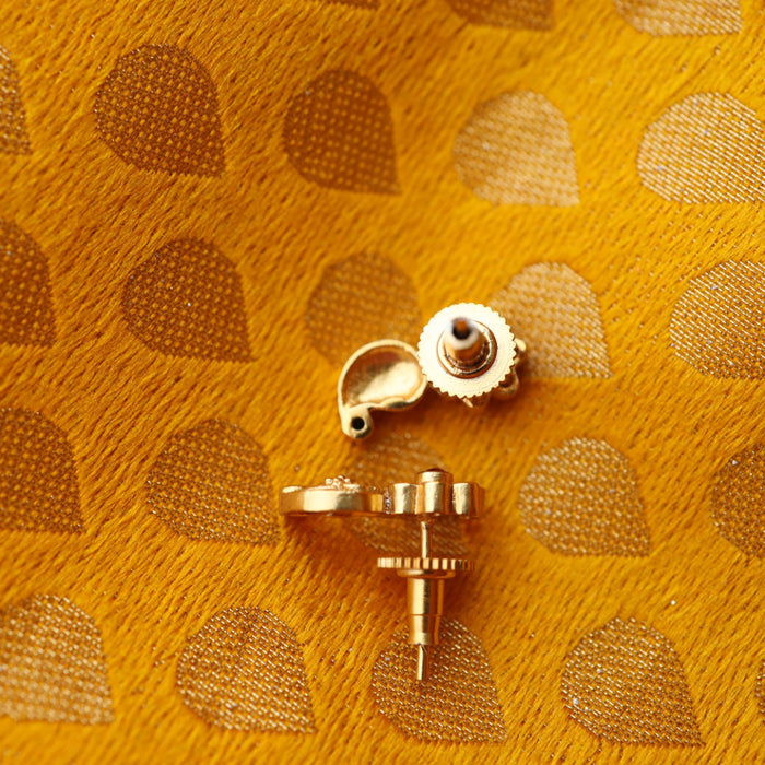 Heritage gold studd earrings AS005