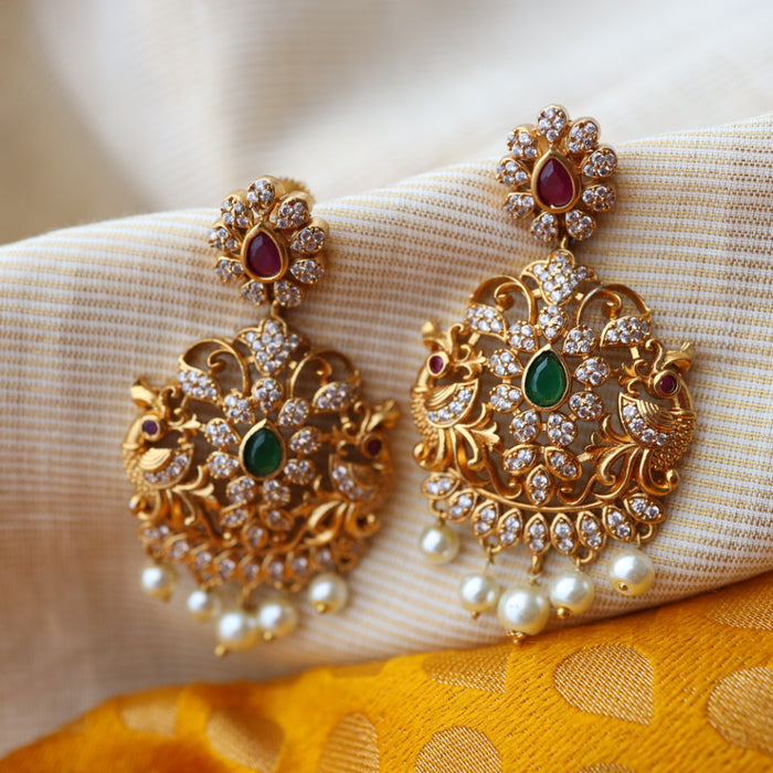Antique gold pearl drop earrings AD012