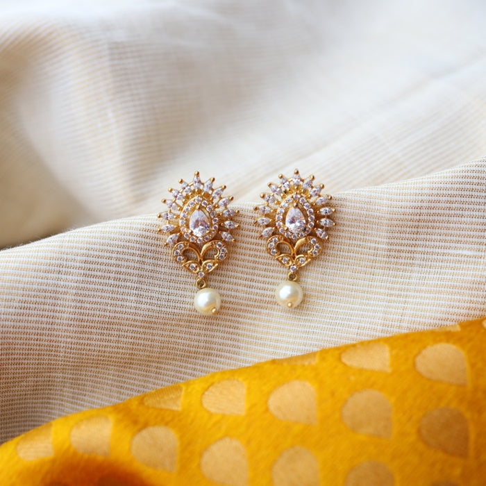 Heritage gold pearl drop earrings AD0001