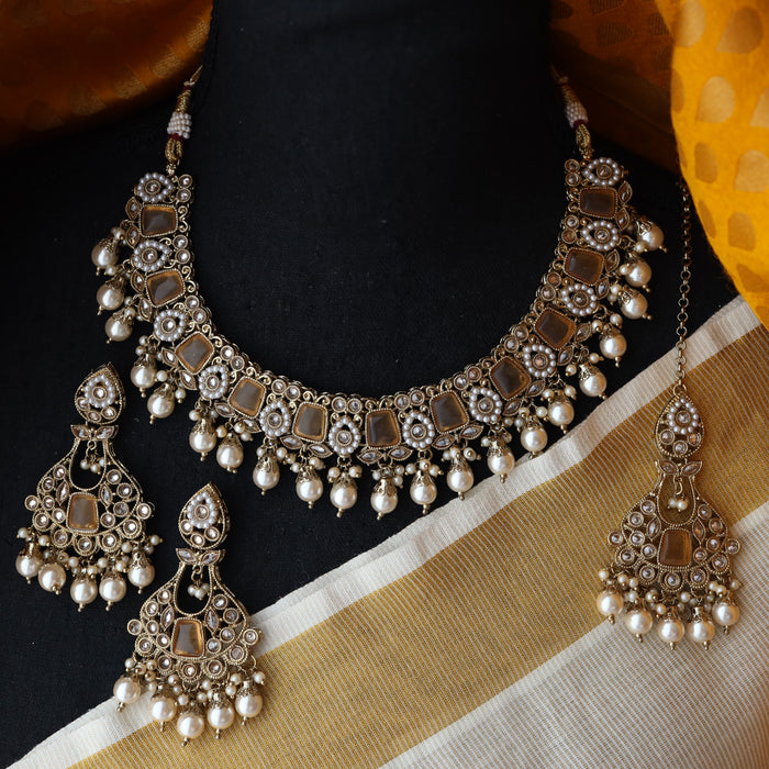 Trendy pearl short necklace with earrings TW36