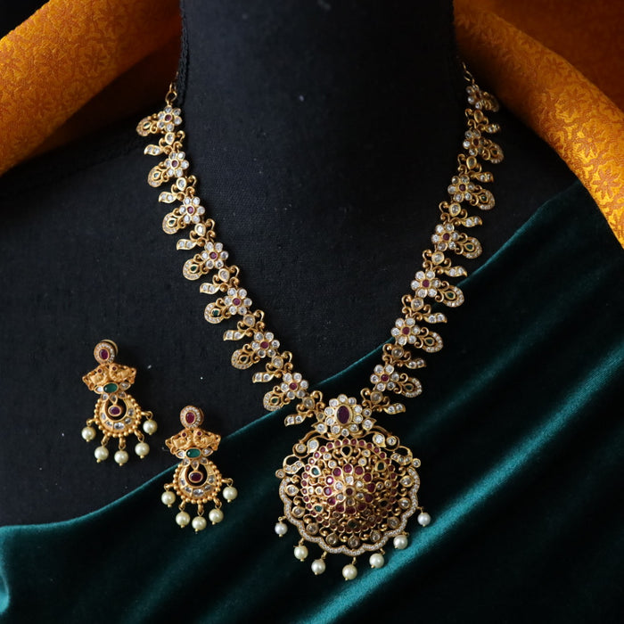Antique short necklace S1B203