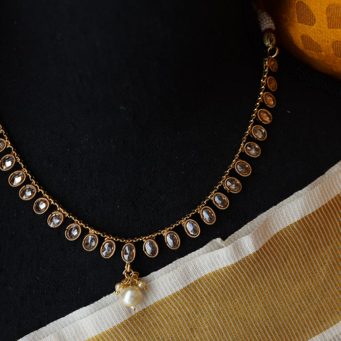 Trendy gold short necklace with earrings and tikka G0030