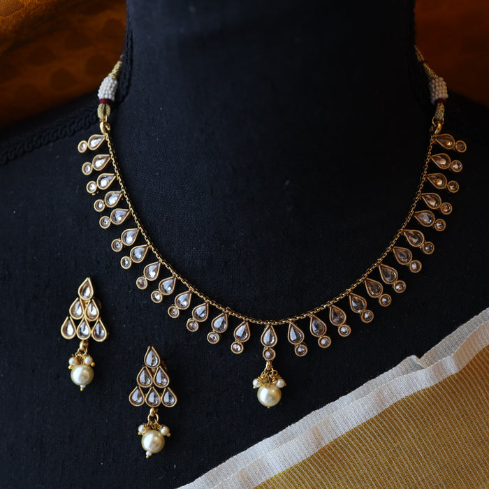 Trendy gold stone short necklace and earrings G207