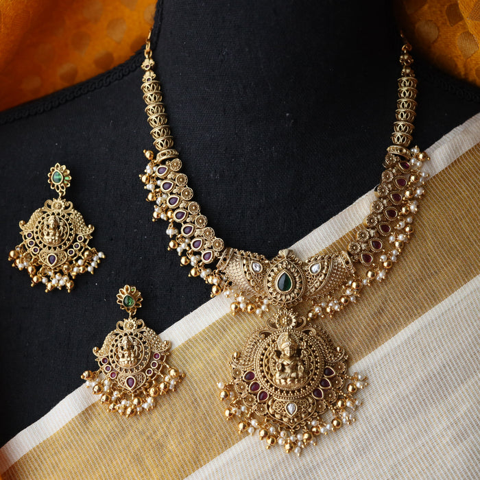 Antique gold temple short necklace and earrings S1B1233