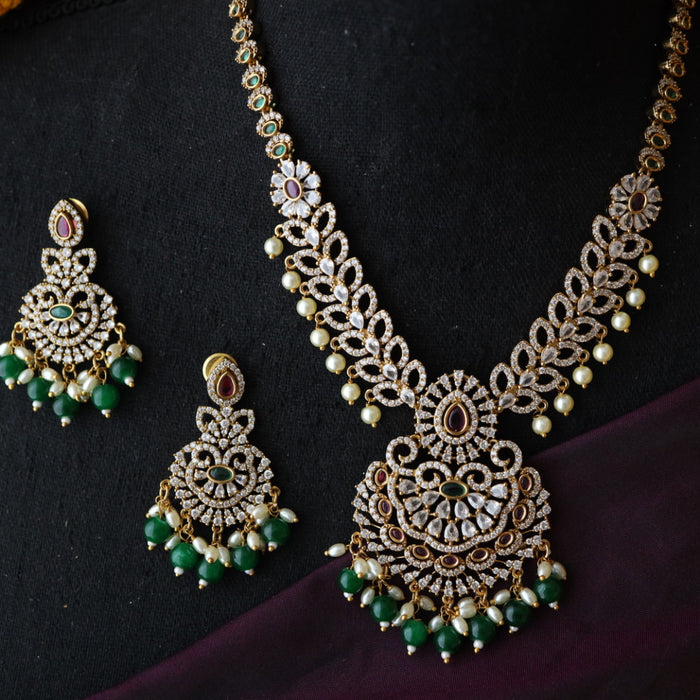 Antique white stone short necklace with earrings S1B202
