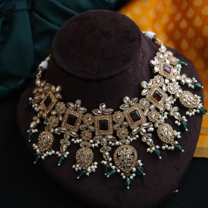 Trendy green stone short necklace with earrings TG002