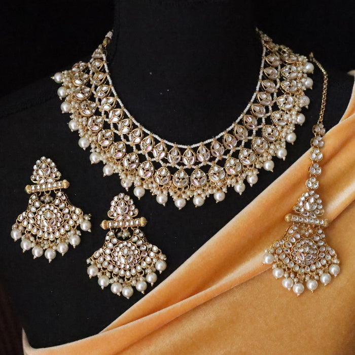 Heera short necklace with earrings and tikka 134502