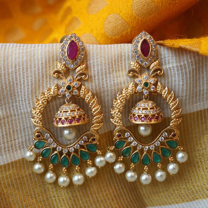 Antique gold green stone drop earrings AD417