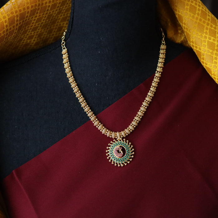 Heritage gold plated green stone short necklace H555