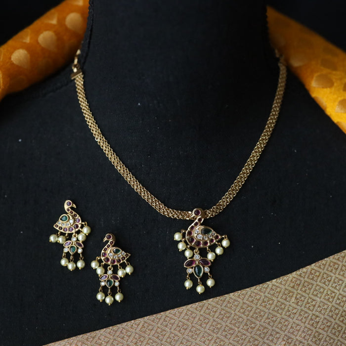 Antique white green stone short necklace and earrings TTS428