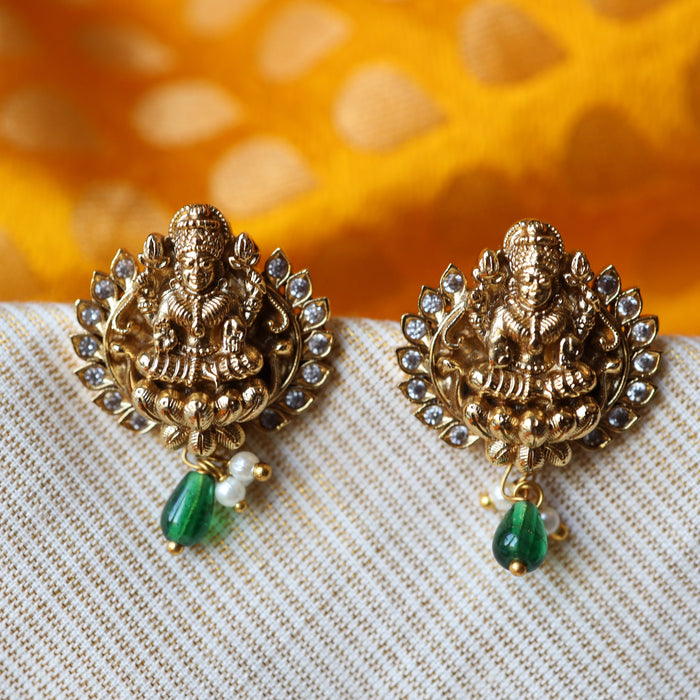 Antique green stone studd earring AS2292