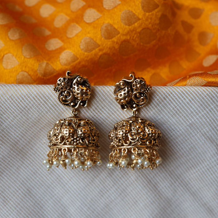 Antique gold and pearl jumka earrings AJ581